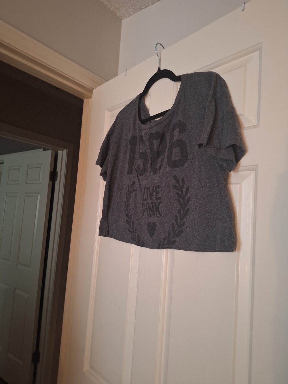 PINK Victoria's Secret Grey Graphic Cropped Tee